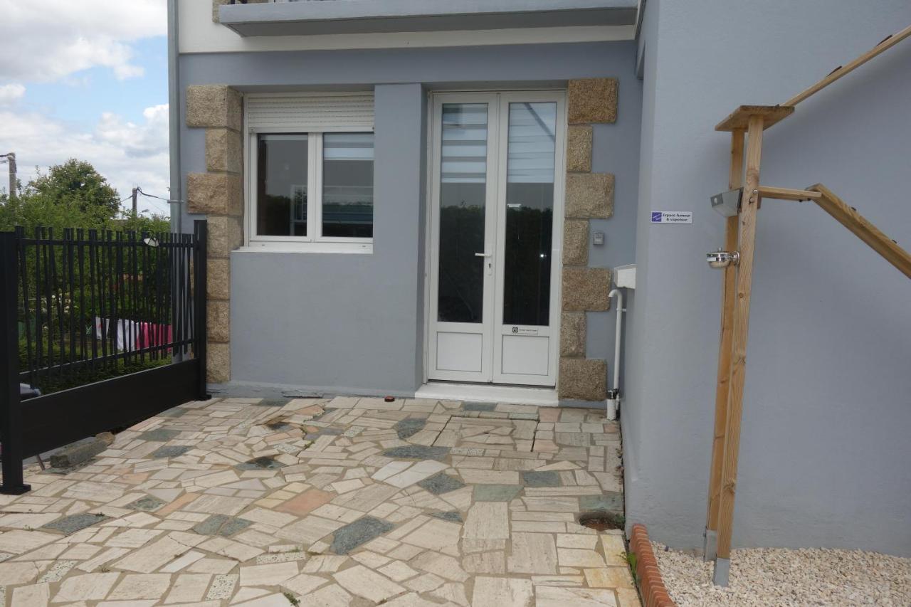 Studio 19 M² avec cuisine d'appoint et proche de tout Lanester Extérieur photo