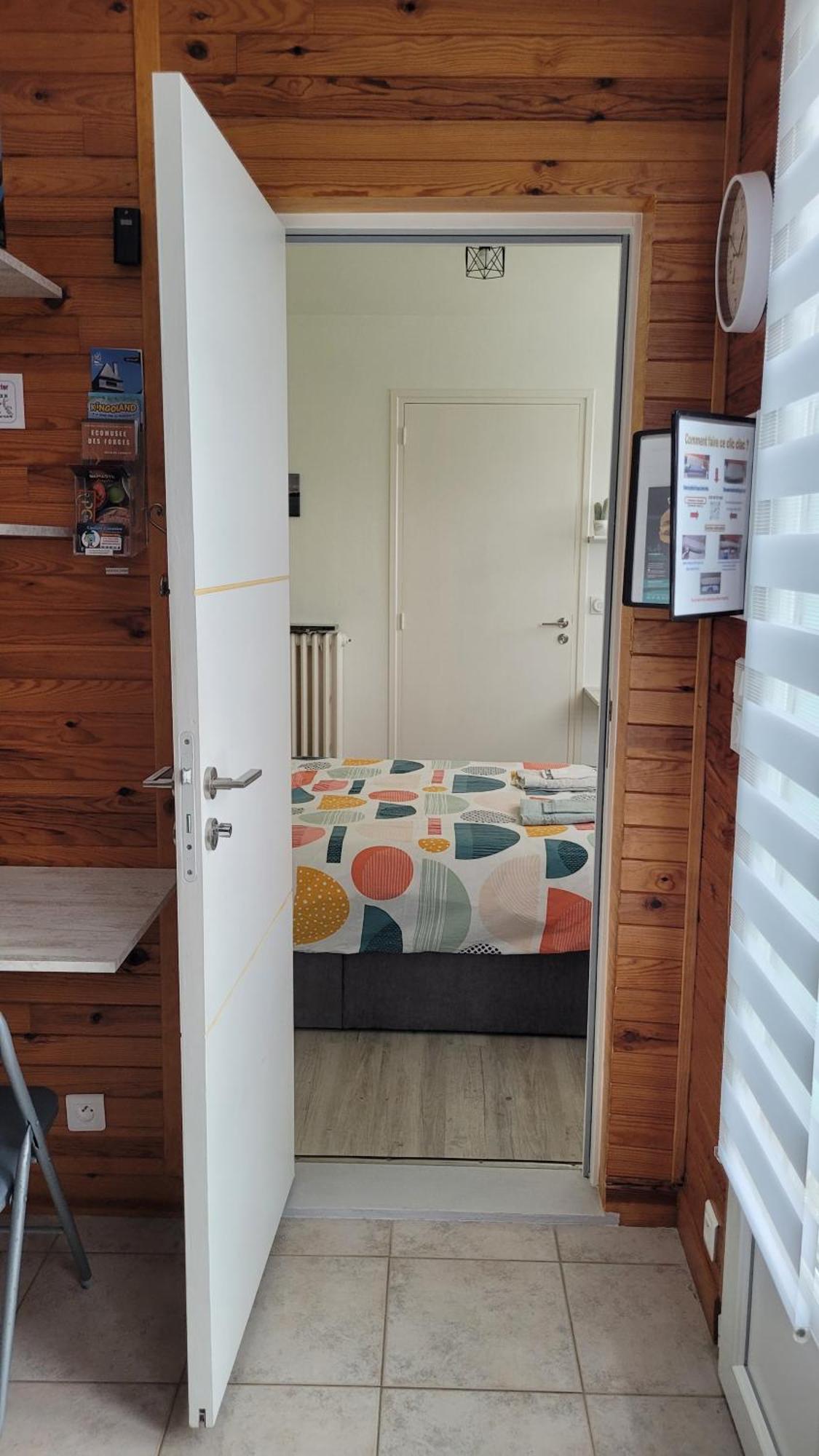 Studio 19 M² avec cuisine d'appoint et proche de tout Lanester Extérieur photo