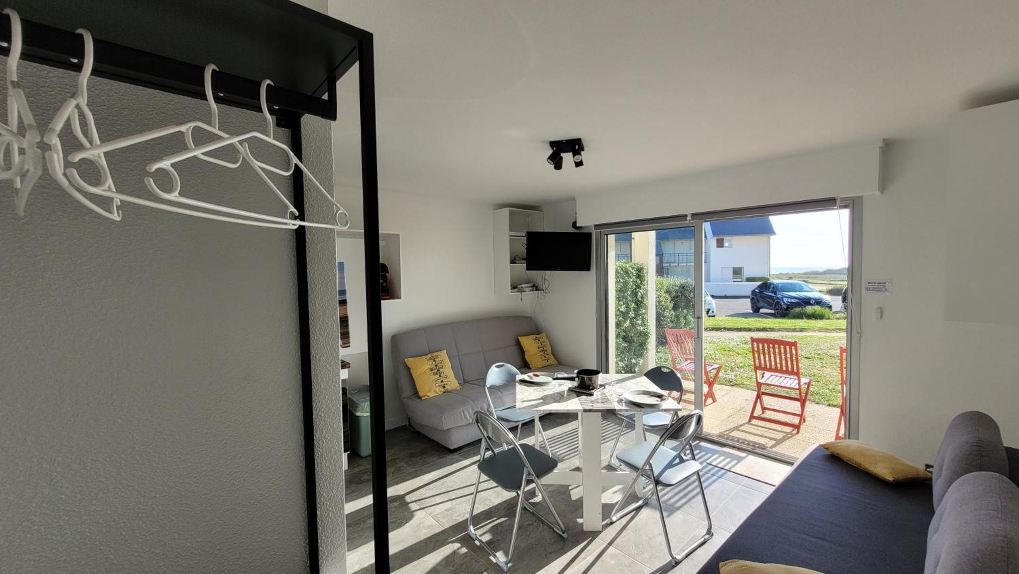 Studio 19 M² avec cuisine d'appoint et proche de tout Lanester Extérieur photo