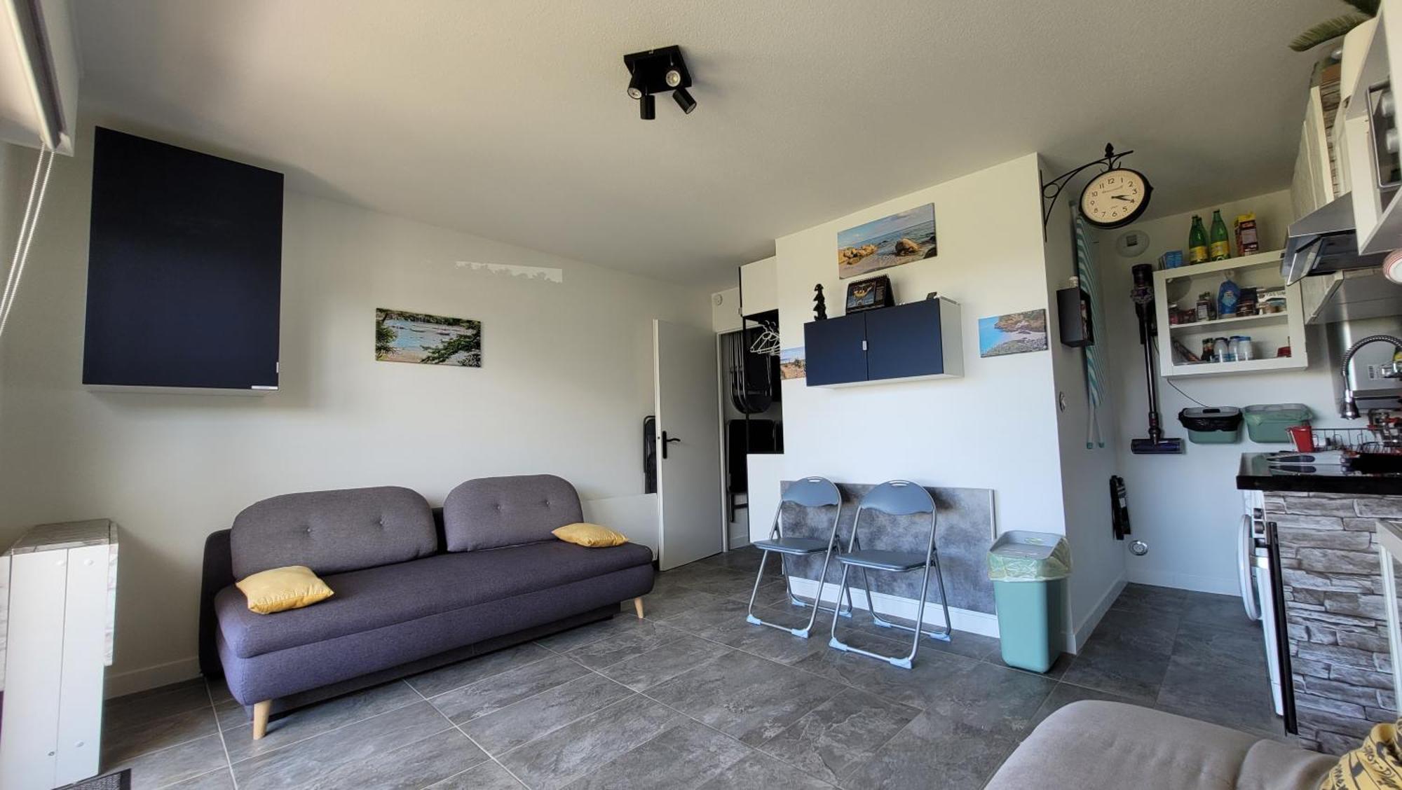 Studio 19 M² avec cuisine d'appoint et proche de tout Lanester Extérieur photo